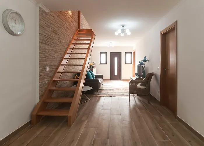 Nyaraló Westside House